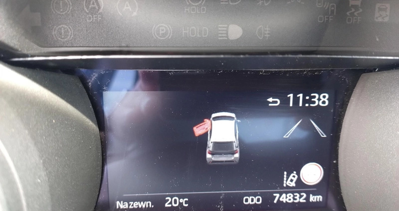 Toyota Yaris cena 85900 przebieg: 75000, rok produkcji 2021 z Piwniczna-Zdrój małe 172